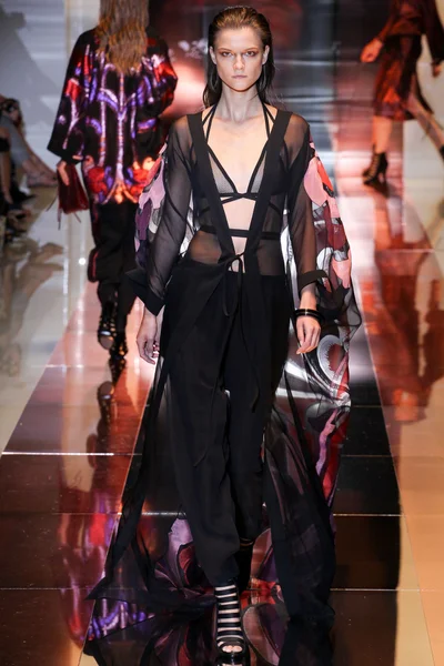 Look 29